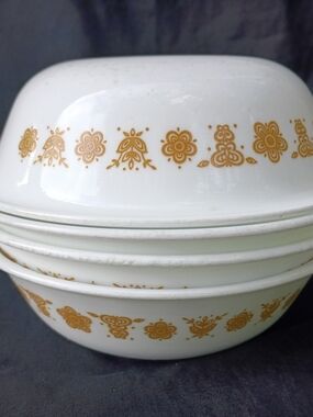 Set Of Four Corelle Butterfly Gold 6.25" Soup/Cereal Bowls